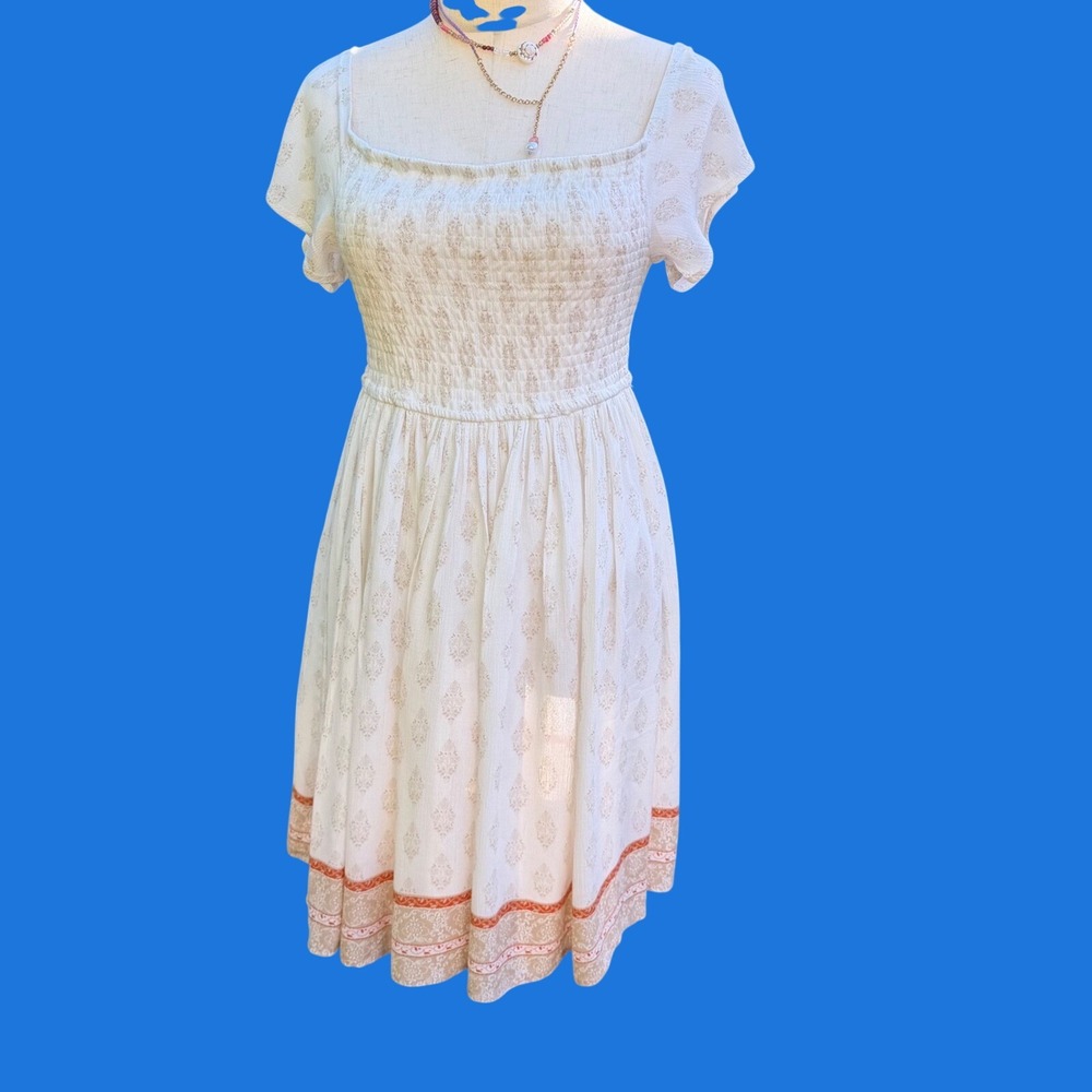 American Rag Womens Large Ivory Smocked Boho Floral Mini Dress Flutter Sleeve‎